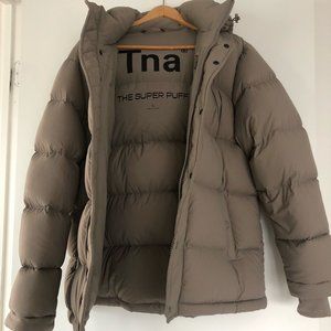 TNA The Super Puff, Modern Taupe
